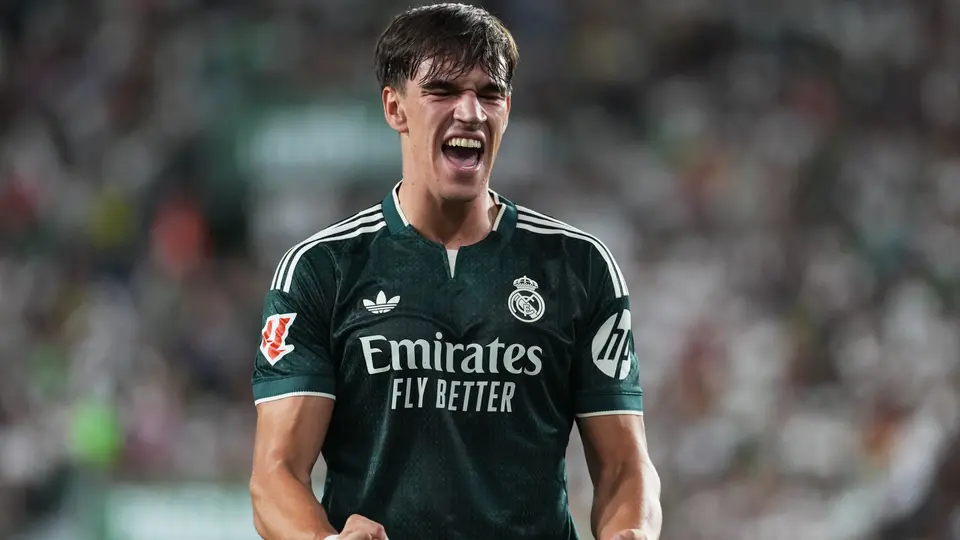 Carlos Espí en festejo de gol ante Elche | AP