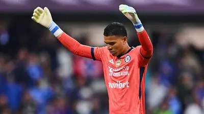 ¿Punto débil? Kevin Mier enfrentará Inter Miami con paso irregular en Cruz Azul