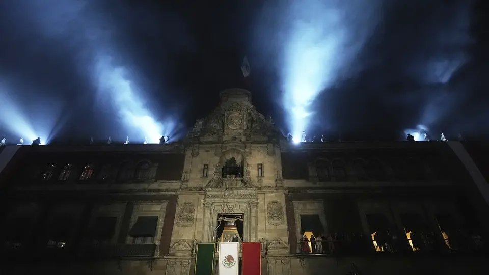 Palacio Nacional será nuevamente el escenario desde donde se dará el tradicional Grito./ AP