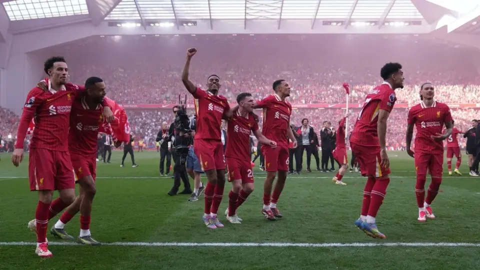 ¡Inglaterra es rojo! Liverpool se proclama campeón de Premier League al golear a Tottenham