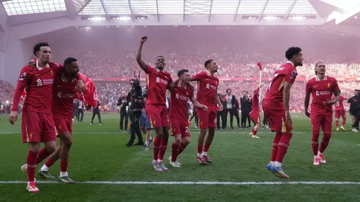 ¡Inglaterra es rojo! Liverpool se proclama campeón de Premier League al golear a Tottenham