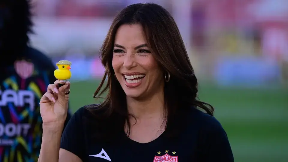 Eva Longoria sorprende al anunciar documental "Bienvenido al Necaxa"