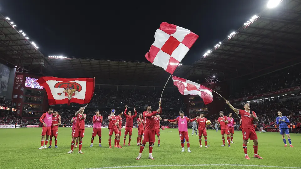 Toluca festejó con todo su goleada ante Necaxa; la afición en el Nemesio Díez se rindió a sus jugadores