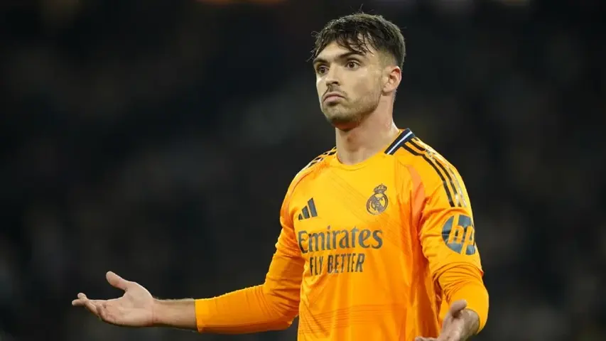 Raúl Asencio, central canterano del Real Madrid | AP