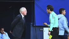 Carlo Ancelotti justifica a Bellingham tras su expulsión: 'No ha entendido bien inglés'