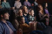 Por ley, cines en México deberán subtitular películas, aunque estén dobladas al español