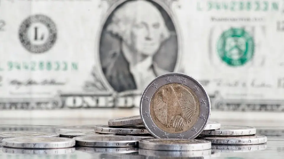 ¿Cambiarás dólares? Cierra con ganancias el peso este viernes 9 de mayo