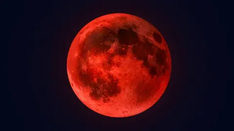 Luna de Sangre: ¿Cuándo, Dónde y Cómo Verla? ¡Descúbrelo Aquí!