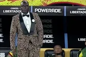 ¡La elegancia! Segundo Castillo vuelve a sorprender con su traje en Copa Libertadores