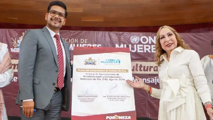 ¿Otra Marilyn Cote?: Gobierno de Neza firma acuerdo con Embajadora de La Paz… ¡pero era falsa!