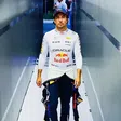 Aficionados de F1 cantan al unísono el nombre de Checo Pérez previo al anuncio de Cadillac