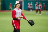 Kelsie Whitmore, lanzadora estadounidense, quiere ser la primera mujer en jugar en la LMB