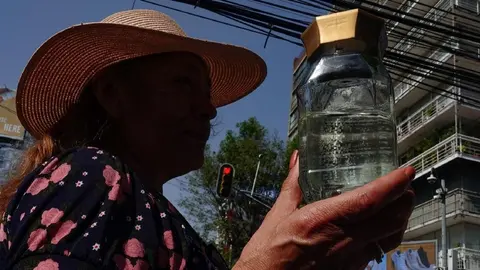 ¡Agua con diésel en CDMX! Autoridades confirman rastros de combustible en el vital líquido