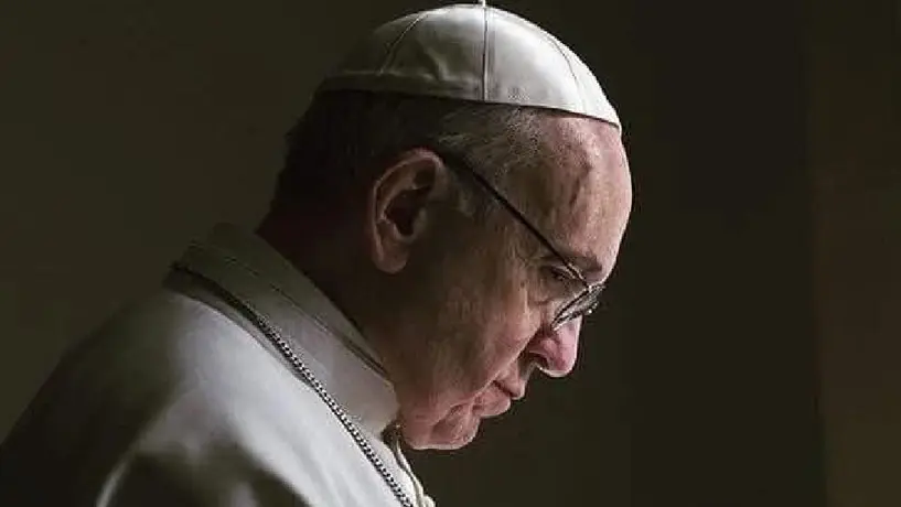Papa Francisco: Médicos dicen que no está fuera de peligro