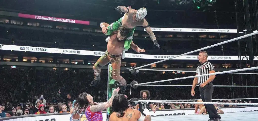 Rey Mysterio en un combate l CRÉDITO X:reymysterio
