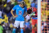 ‘Conejo’ Pérez ‘defiende’ a Kevin Mier por error que eliminó a Cruz Azul: “No nada más juega el portero”