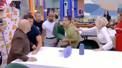 La Casa de los Famosos All Star: Zafarrancho entre Rey Grupero, Lupillo Rivera y Paulo Quevedo