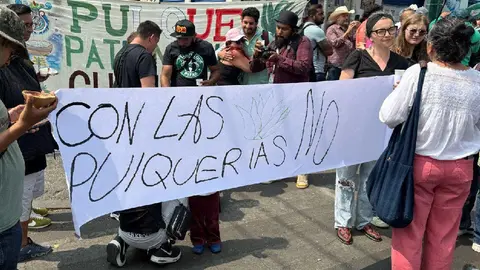 Pulqueros exigen al gobierno reabrir sus negocios; Clara Brugada afirma que no están en contra de pulquerías