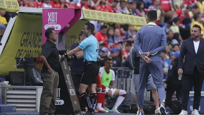¿Polémica decisión? VAR anula penal marcado a favor del Toluca ante América