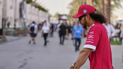 Lewis Hamilton sorprende a todos con su nuevo look