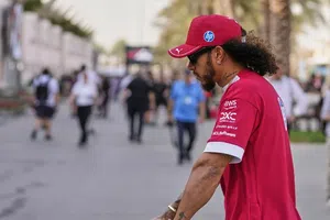 Lewis Hamilton sorprende a todos con su nuevo look