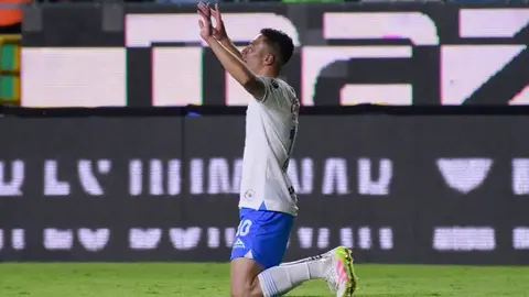 Andrés Montaño sufrió una ruptura de ligamento cruzado y estará fuera lo que resta del 2025