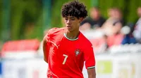 Cristiano Ronaldo Jr. brilla con Portugal Sub-15 y festeja como su papá