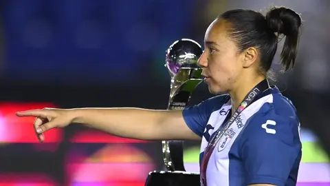 Charlyn Corral se une a jugadoras que han sido campeonas de goleo y de liga en el mismo torneo