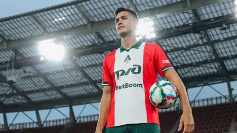 Lokomotiv Moscú, con César Montes de titular, deja ir puntos en casa ante Ajmat