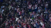 Afición de Chivas realiza la ‘serenata’ Rojiblanca de cara al Clásico Tapatío