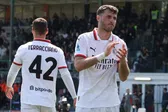 Santiago Giménez se reencuentra con gol en victoria de AC Milan ante Venezia