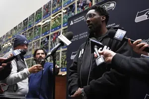 Demarcus Lawrence lanza crítica a los Cowboys tras firmar acuerdo con Seattle
