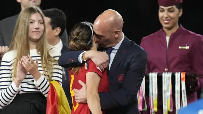 Anuncian documental del beso entre Rubiales y Hermoso: ‘The World Cup Kiss’