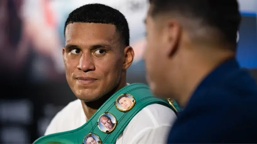 Dmitry Bivol vs David Benavidez; Mauricio Sulaimán anuncia pelea mandatoria