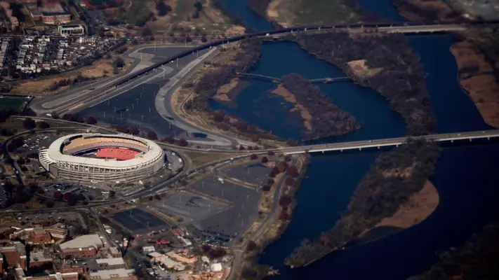 Los Commanders llegan a un acuerdo para regresar al equipo a Washington DC