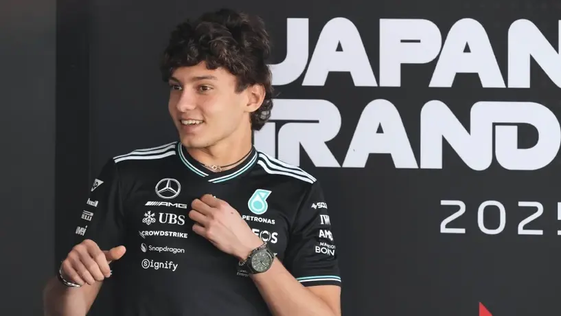 ¡Histórico! Kimi Antonelli se convierte en el piloto más joven en liderar una carrera de F1