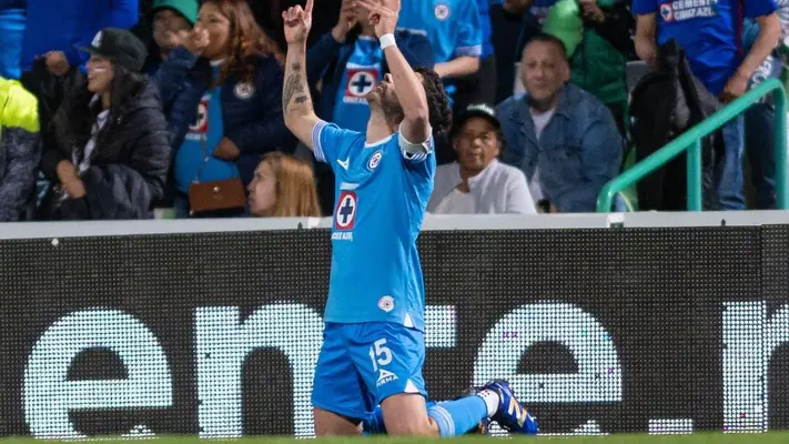 Cruz Azul, por la mínima, vuelve a la senda del triunfo tras derrotar a Santos Laguna