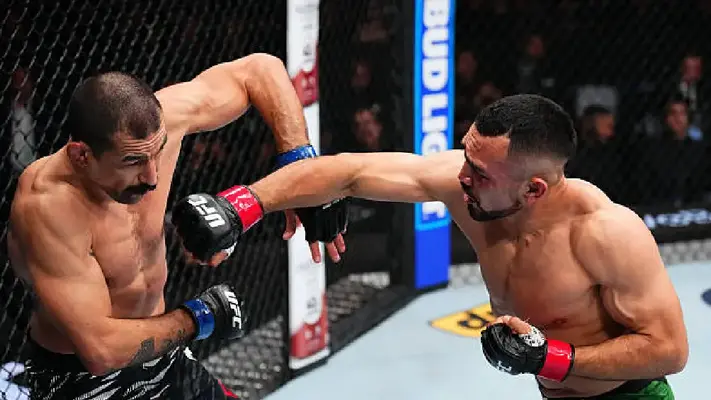 Preliminares de UFC México se tiñeron tricolor
