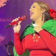 Video: Yuridia defiende la bandera de México en concierto de Texas