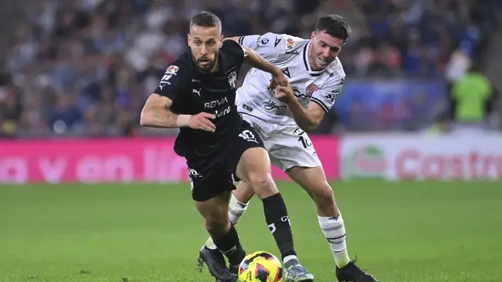 José Paradela y Sergio Canales, los mejores asistentes en el año futbolístico en Liga MX