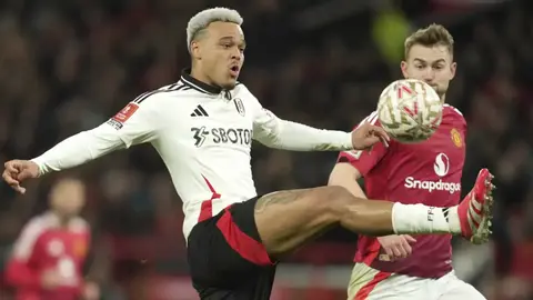 Fulham de Raúl Jiménez eliminó a Manchester United de la FA Cup en penales