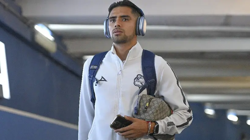 Ricardo Marín se estrena con Puebla y deja mal parado a Chicharito Hernández