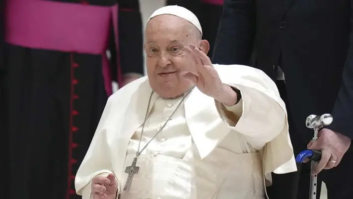 Doctor del Papa reveló que el Sumo Pontífice casi muere: “Francisco sabía que podía morir”
