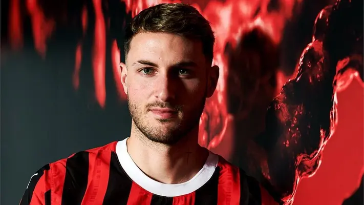 Santiago Giménez 'revienta el mercado' tras su llegada al AC Milan