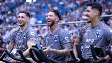Aficionado de Rayados se tatúa firma de Sergio Ramos