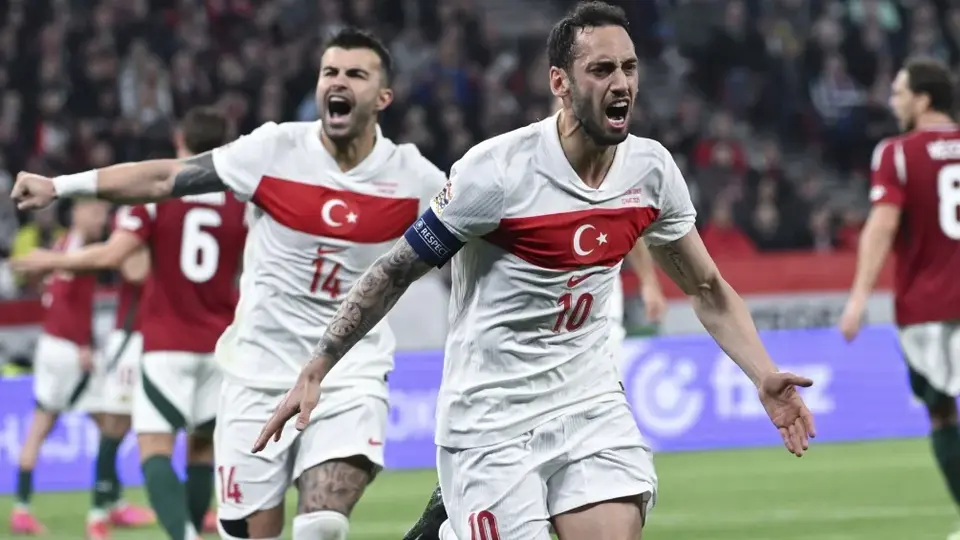 ¡Otra goleada! Turquía aplasta a Hungría y asciende a la Liga A de la Nations League