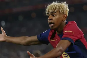 ¿Más estrella que su hijo? Padre de Lamine Yamal se roba show en festejo de la Copa del Rey