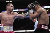 Óscar de la Hoya ve imposible que ‘Canelo’ Álvarez venza a Bivol en una revancha