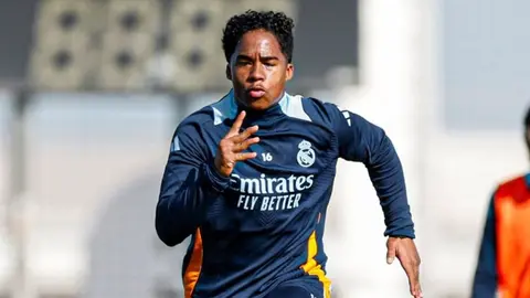 Endrick sufre lesión muscular y se pierde el Mundial de Clubes con el Real Madrid