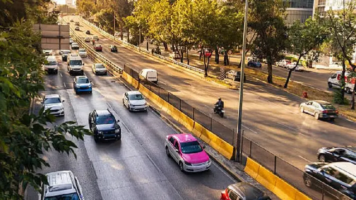 Evita multas de hasta $5,657 en la CDMX: ¡Conoce los accesorios prohibidos en tu vehículo!